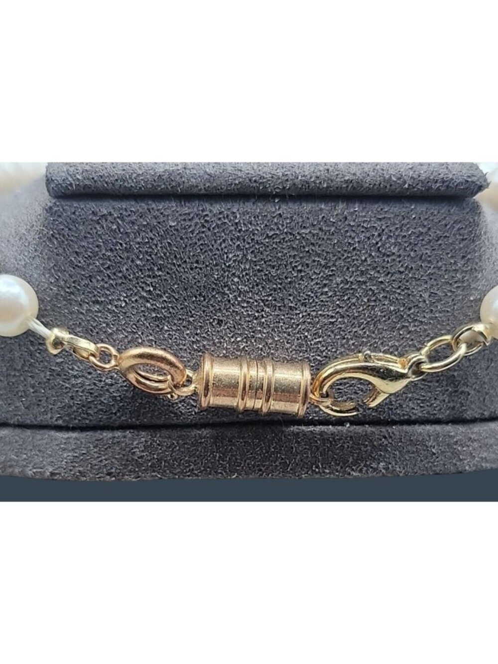 Faux Pearl Rhinestone Heart Pendant Necklace 17" Opalescent Hand Knotted Beads - Picture 4 of 10